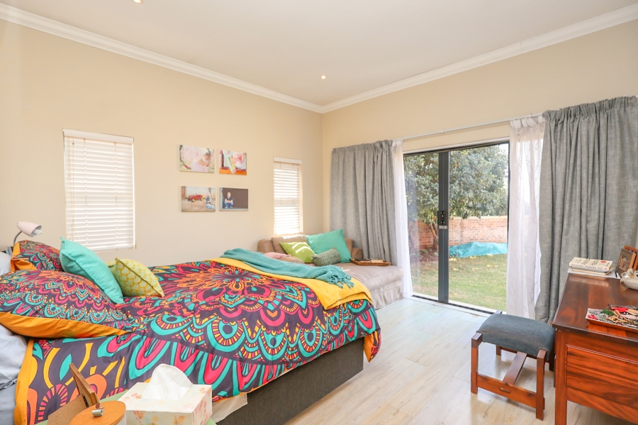 4 Bedroom Property for Sale in The Coves North West
